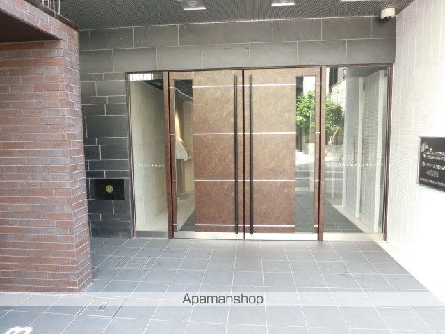 PRESSANCENEO心斎橋の玄関写真