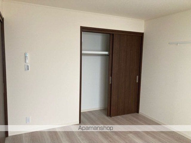 AURA Eの内装写真