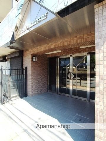 日神パレステージ三鷹の玄関写真