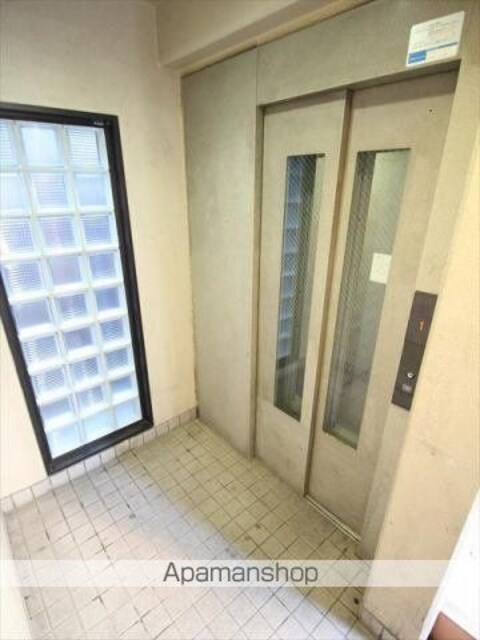 愛媛県松山市本町４丁目[1K/28.35m2]の共用部3
