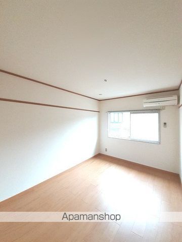 エルディム川西の内装写真