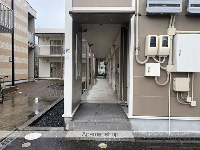 レオパレス京山マスカットの玄関写真