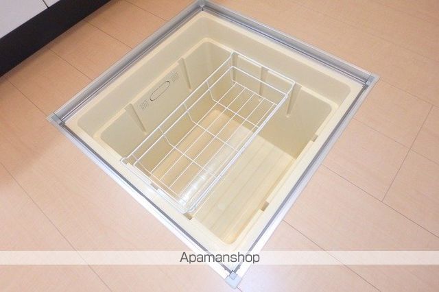 浜の前マンション13号棟の内装写真