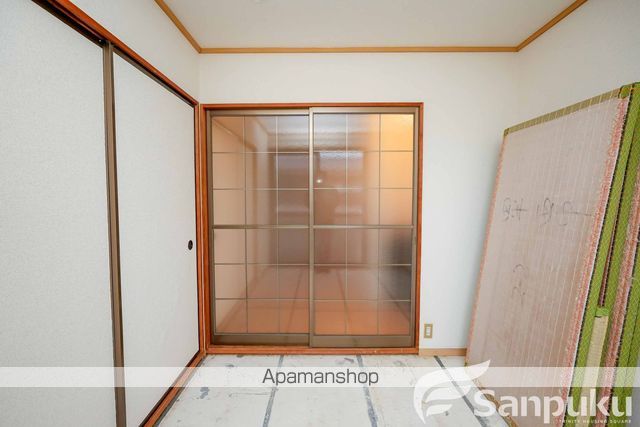 ファミール川原の内装写真