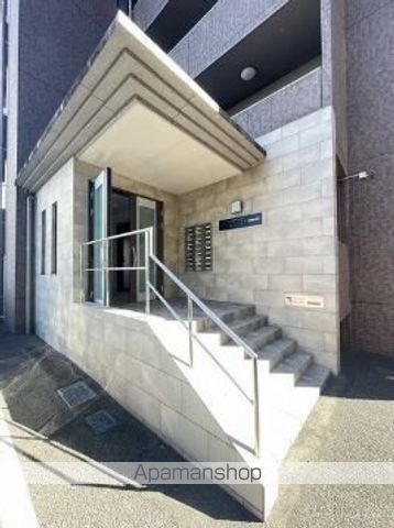 LIBTH千葉城の玄関写真