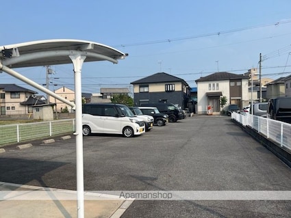 アン　ソレイエ　Ⅱ[1K/31.28m2]の駐車場1