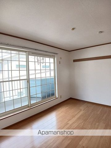 レーベン中畝 Dの内装写真