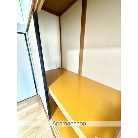 レジデンス池田八幡5号館の内装写真