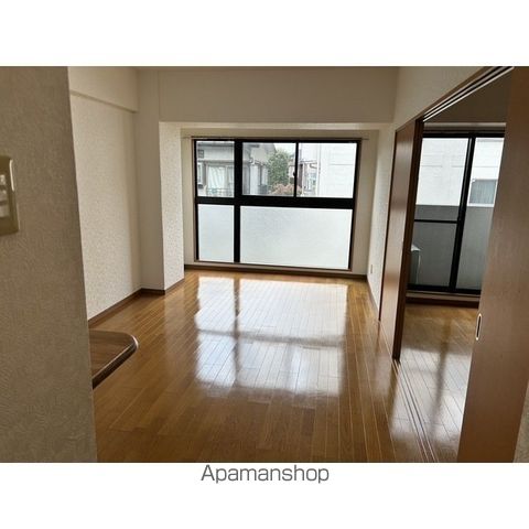 ティアラ目白 AVENUEの内装写真