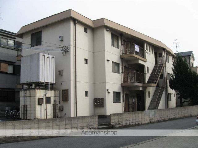 小篠マンションの外観写真