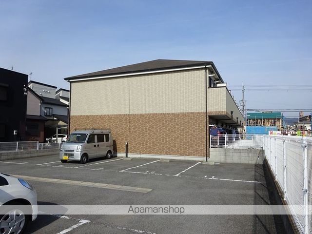 和歌山県和歌山市中之島[1K/27m2]の駐車場2