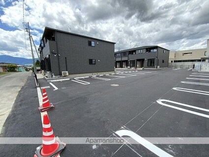 ＳＰＲＩＮＧ　ＨＩＬＬ　Ｂ[1LDK/50.05m2]の駐車場1