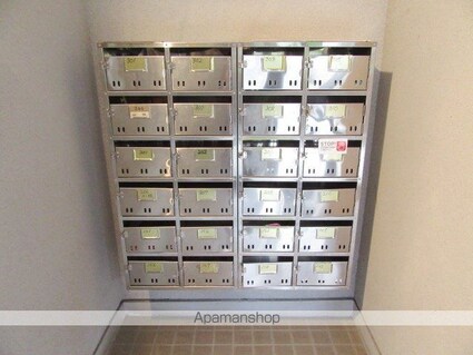 ドムス・ミワ東館[1K/20m2]の共用部1