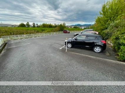 トップペアー福甚Ｎｏ．２[2LDK/52.8m2]の駐車場2