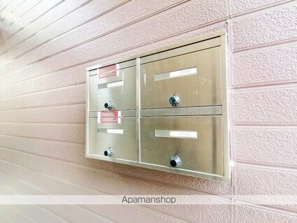 シティハイツ真野[3DK/48m2]の共用部3