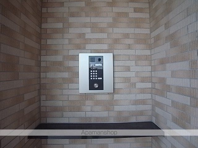 名古屋市港区 3階建 築9年の内装写真