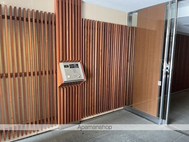 フィールド川和の玄関写真