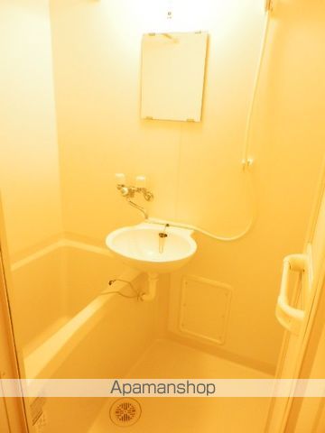 レオパレスチェリッシュ前原の内装写真