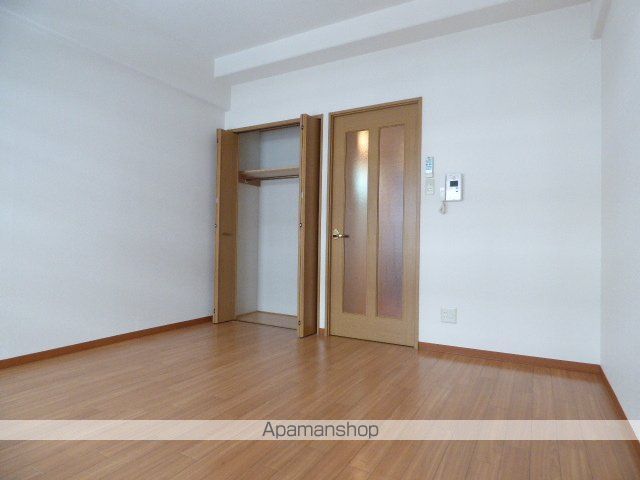エクセレント上新12の内装写真