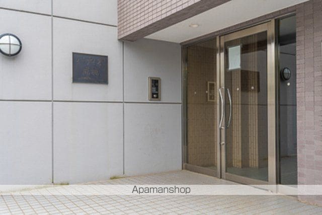 パティオ成城[2LDK/65.22m2]の外観3
