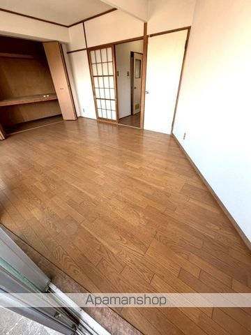 KMCビルの内装写真