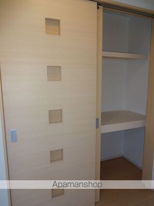 グランブルー[1LDK/41.27m2]の収納