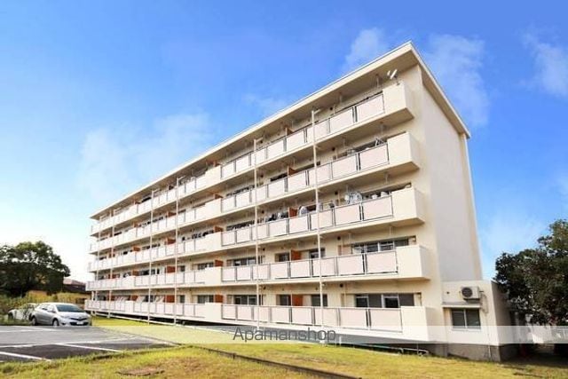 ビレッジハウス津水2号棟の玄関写真
