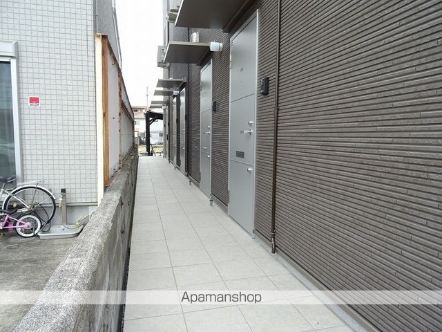 コンフォール萩野町Iの玄関写真