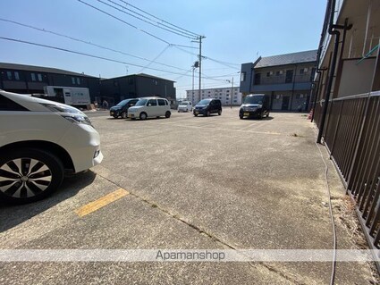 パークＡＲＵＭＩＫⅠ[1R/20.3m2]の駐車場
