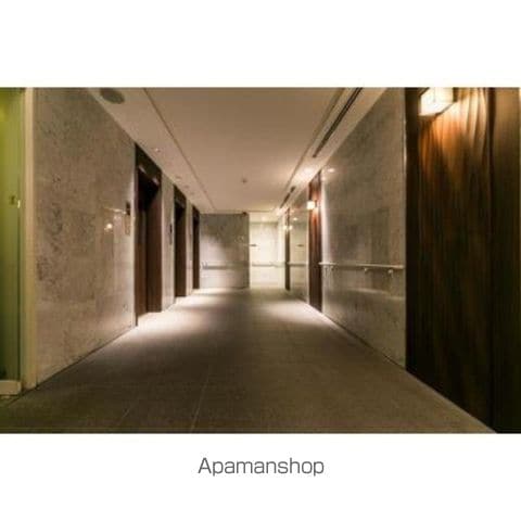 WHITE TOWER HAMAMATSUCHOの外観写真