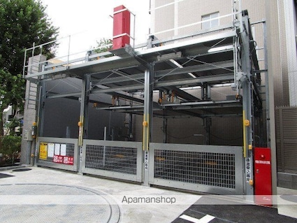 ザ・パークハビオ高円寺レジデンス[1R/25.3m2]の駐車場