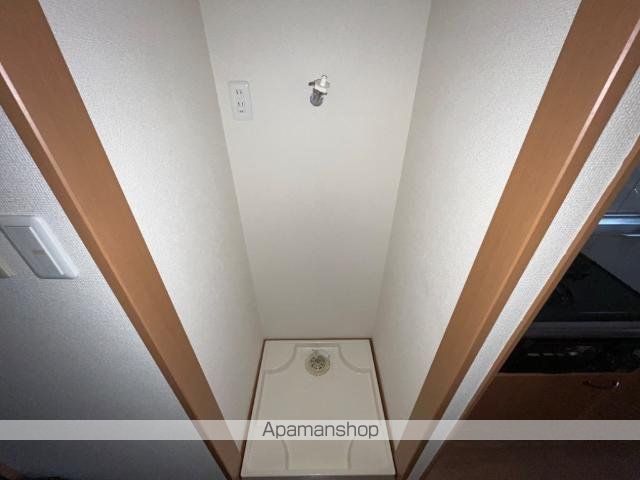グリルス IIの内装写真