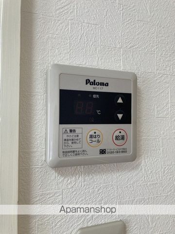 外山レイクサイドハウスE棟の内装写真