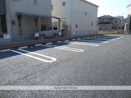 プルランド[3LDK/68.06m2]の駐車場