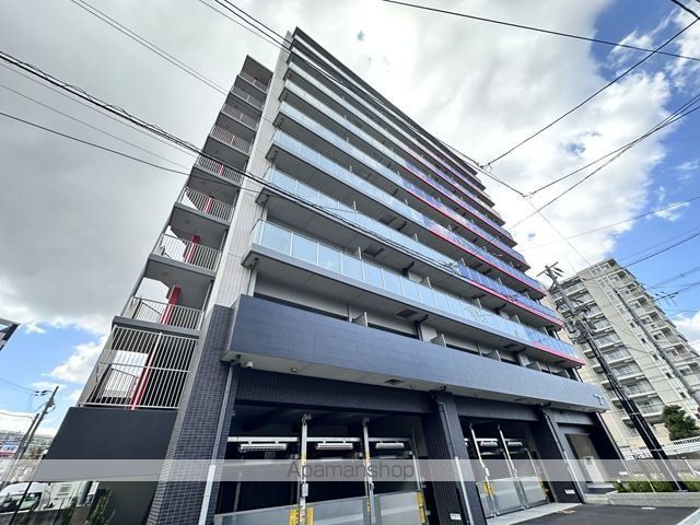 セレニテ江坂エクラの外観写真