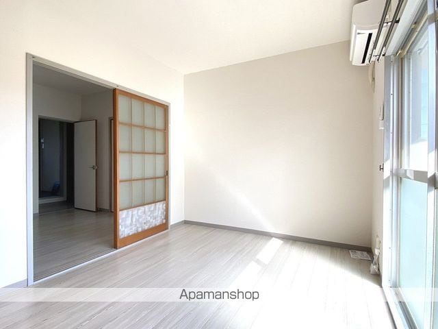 BOW&ARROWの内装写真