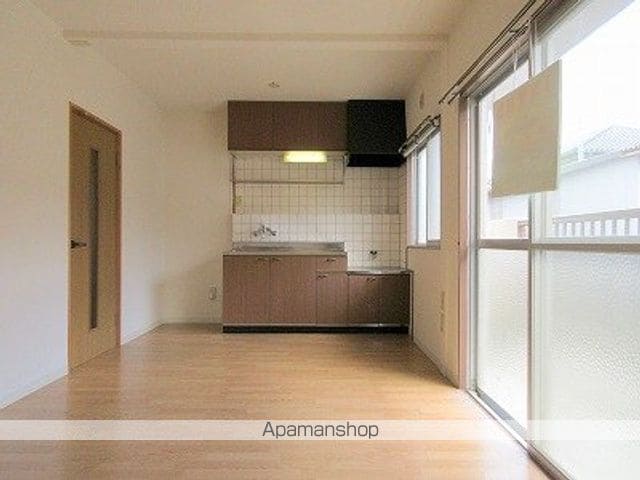 両角アパートの内装写真