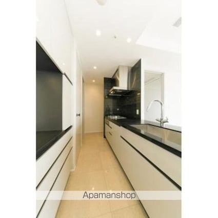 パークコート青山　ザ　タワー[2SLDK/105.44m2]のキッチン