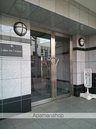 ラレ　デ　スリジィエ[1R/27.1m2]のエントランス