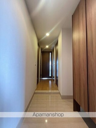 東京都八王子市子安町１丁目[3LDK/71.58m2]の玄関