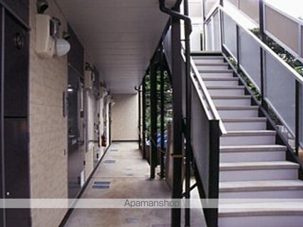 レオパレスリバー　Ｋ[1K/19.87m2]のロビー