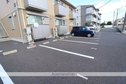 リヴェール見和[1LDK/36.65m2]の駐車場