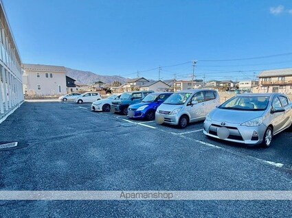 レオパレススマイル[1K/23.18m2]の駐車場2