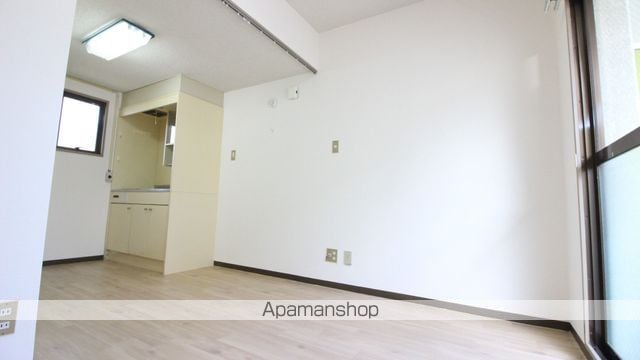三和ハイツ西棟の内装写真