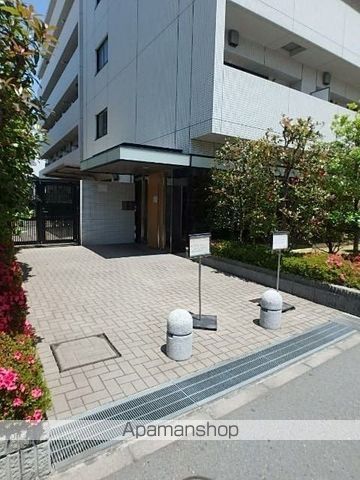 クラッサ中野の玄関写真