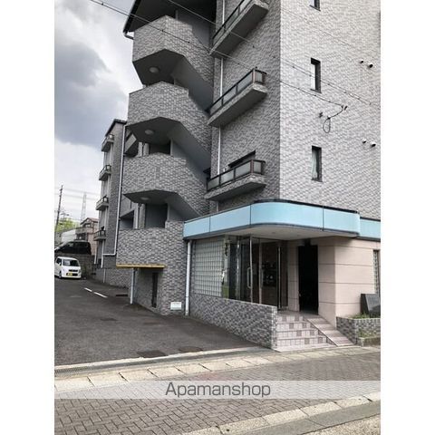 ハイウッドの玄関写真