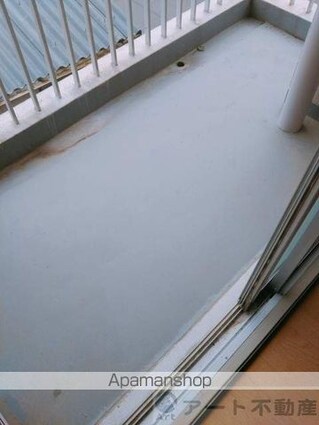 愛媛県松山市石手４丁目[2LDK/47m2]のバルコニー