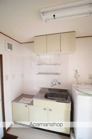 TSUSHIMA HIGASHI APARTMENTの内装写真