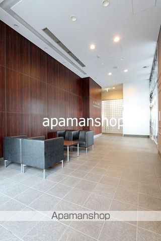 ESLEAD西本町の玄関写真