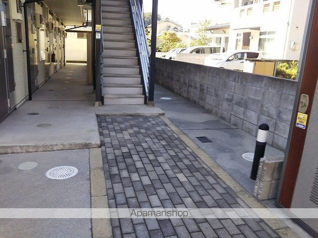 レオパレス辻町IIの玄関写真